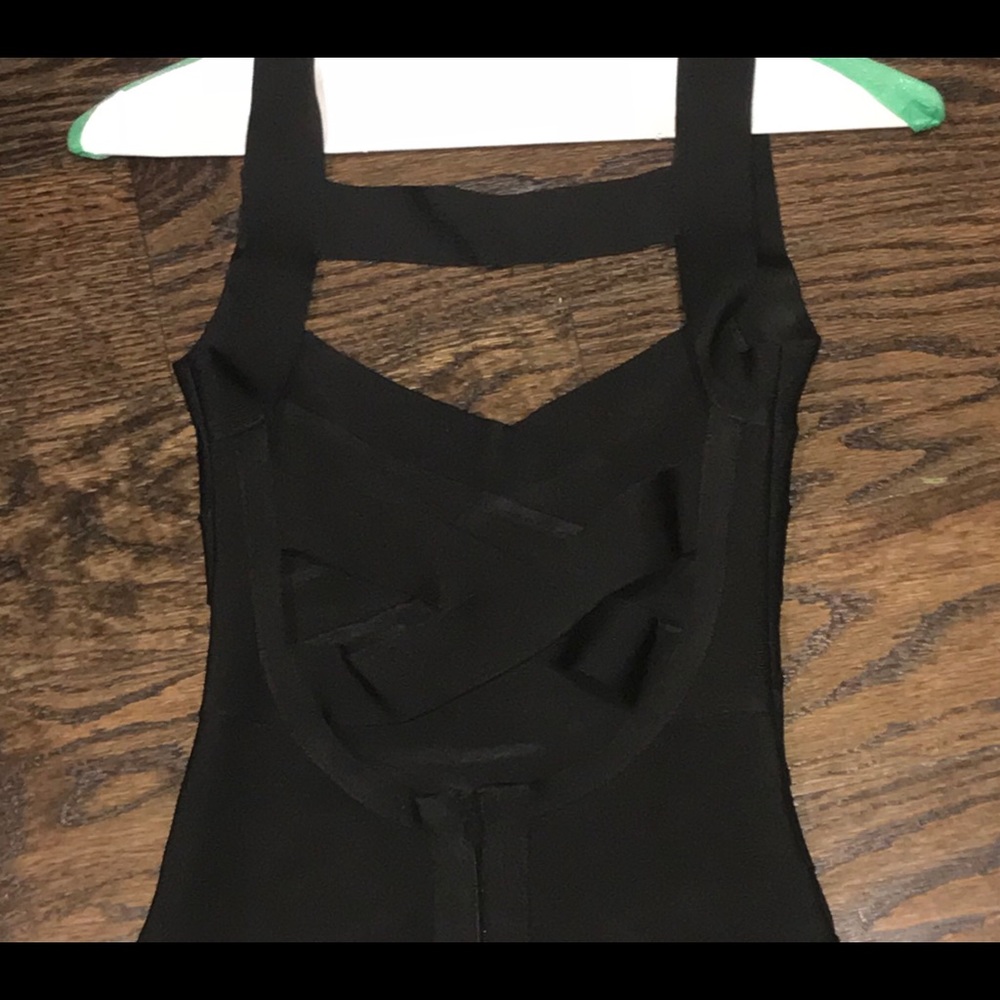 Black crossed back bandage dress - Picture 2 of 3